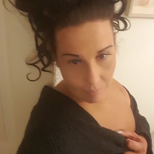 Meet your Posher, Daniella l.